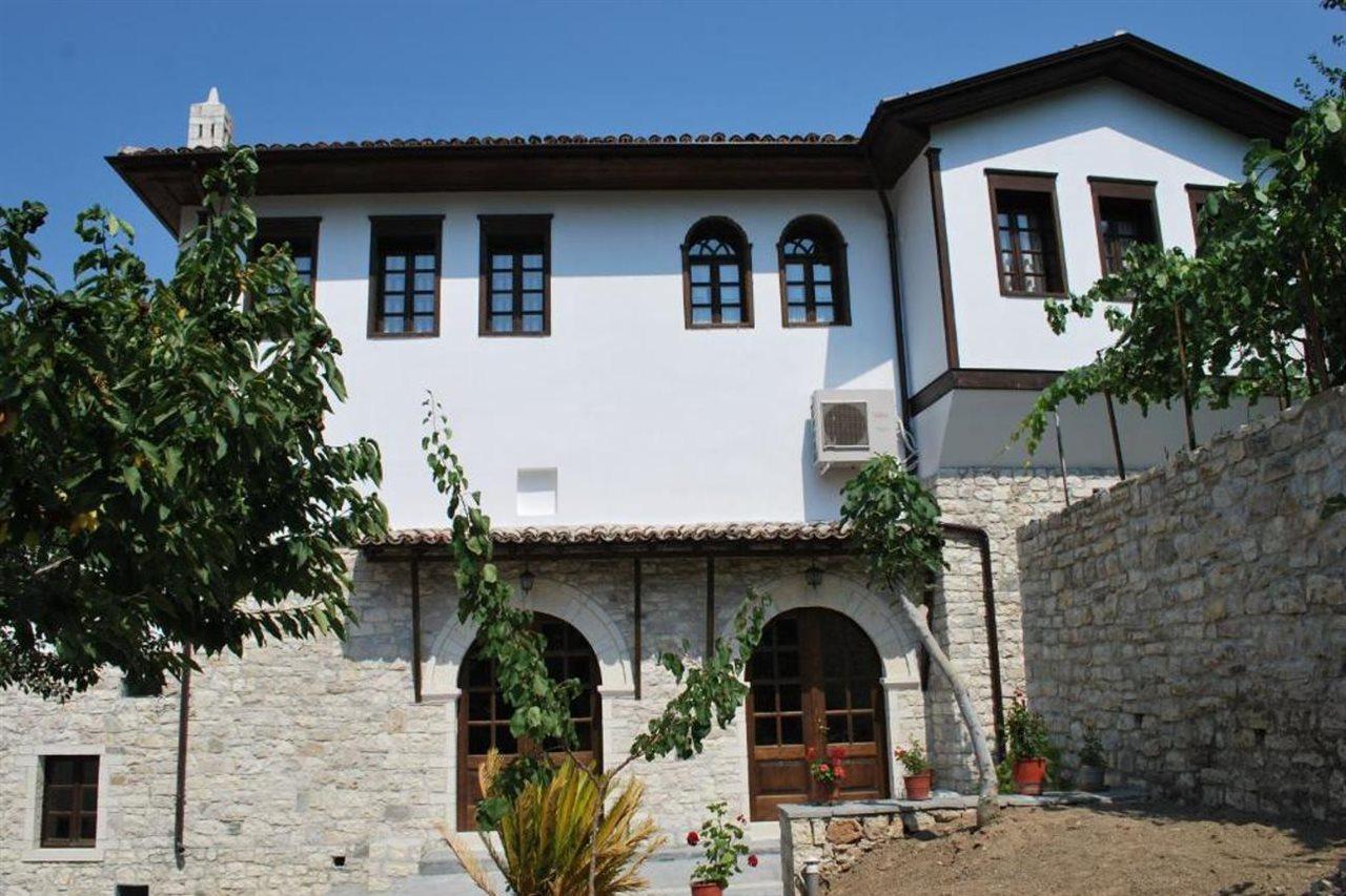 Boutique Muzaka 4* Berat